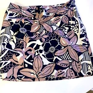 H&M Size 8 Womens Mini Skirt Flower Pattern